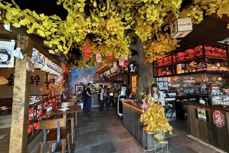 The entrance of Izakaya Nana, Chantilly, Virginia
